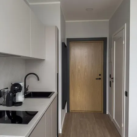 Apartamento Bright & Cozy Overlooking The River